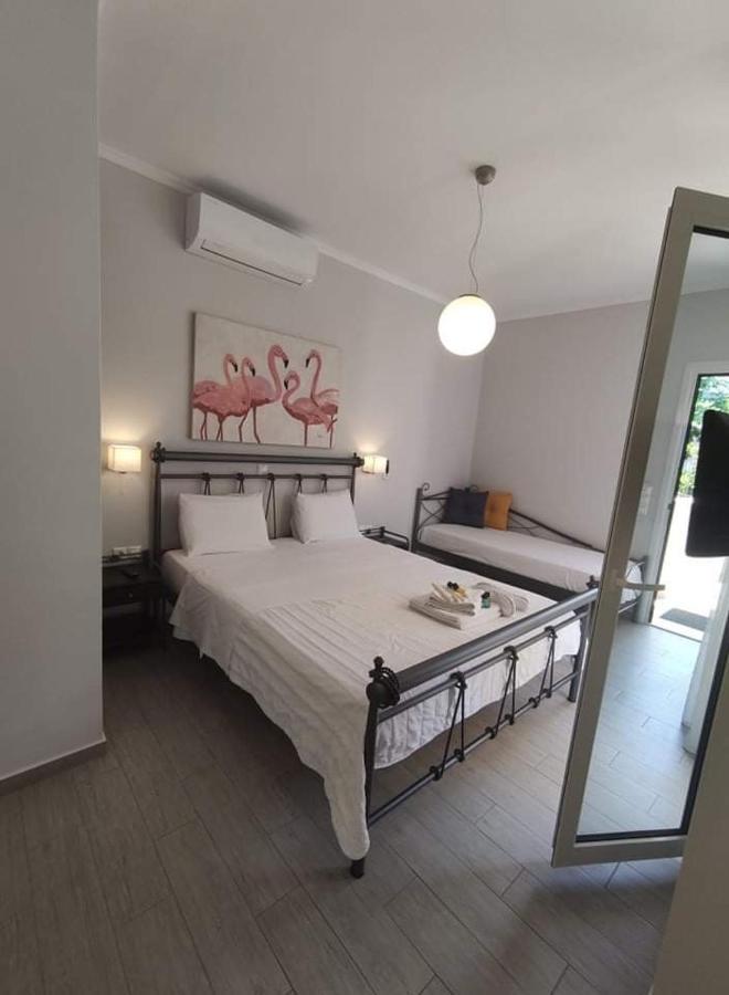 Tsoutis Rooms Almiropótamos Екстериор снимка