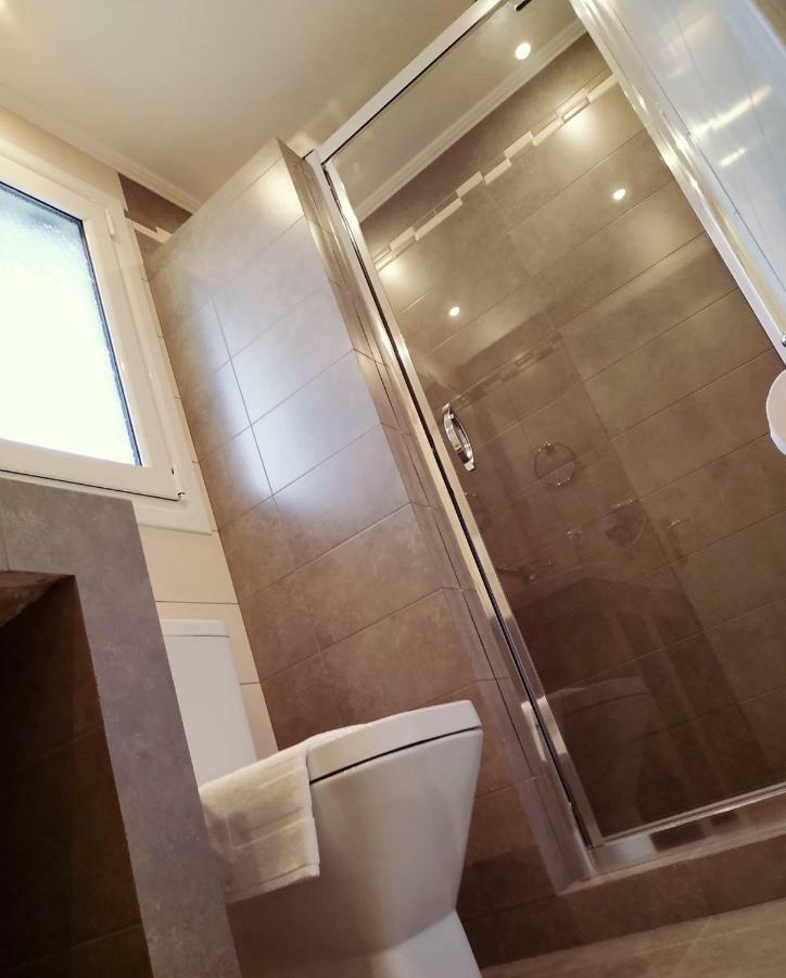 Tsoutis Rooms Almiropótamos Екстериор снимка