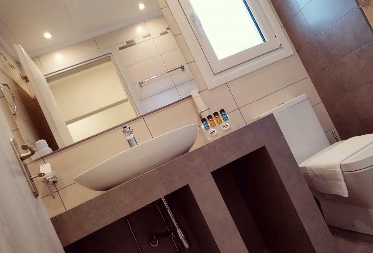 Tsoutis Rooms Almiropótamos Екстериор снимка